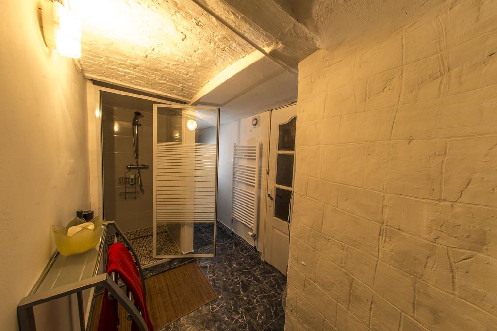 Rentbynight Aparthotel Брюксел Екстериор снимка