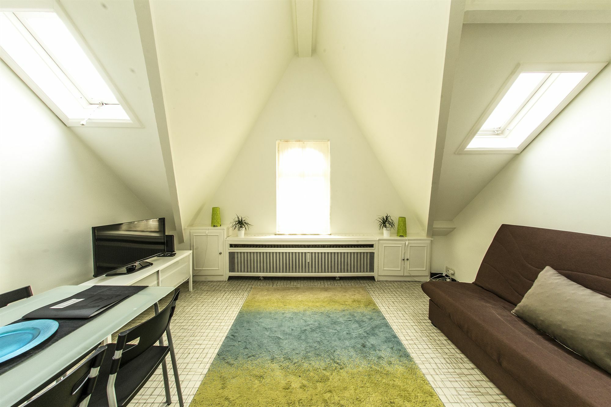 Rentbynight Aparthotel Брюксел Екстериор снимка
