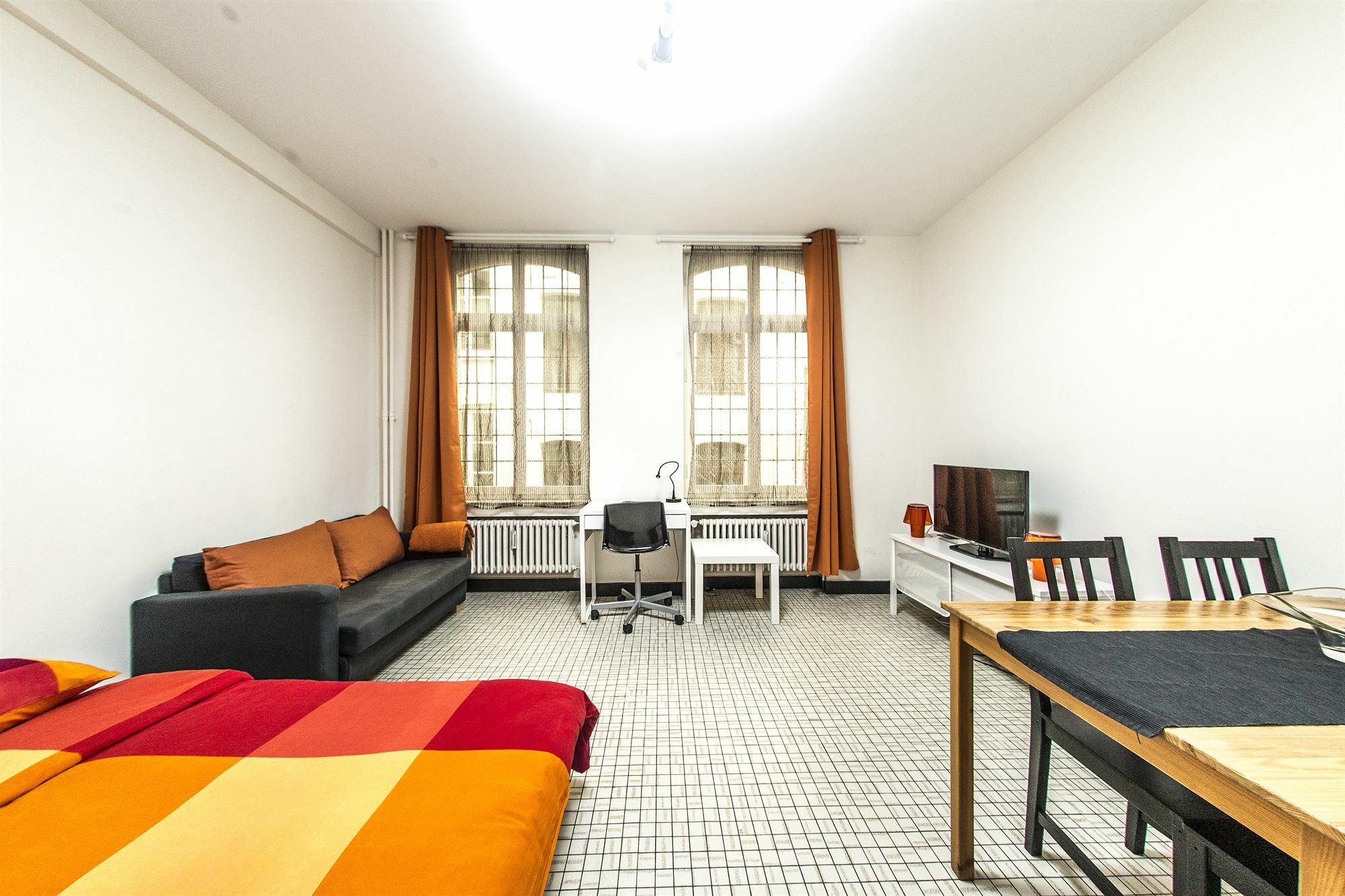 Rentbynight Aparthotel Брюксел Екстериор снимка