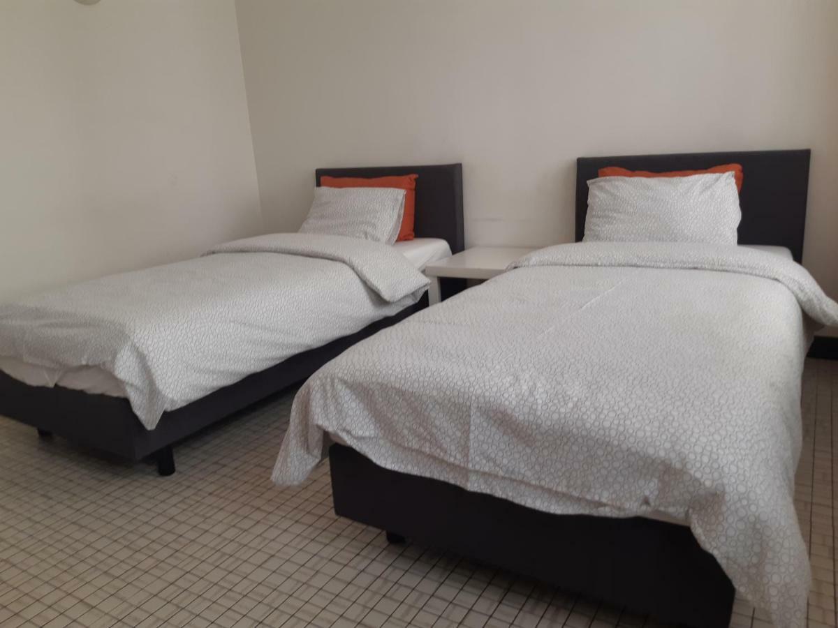 Rentbynight Aparthotel Брюксел Екстериор снимка
