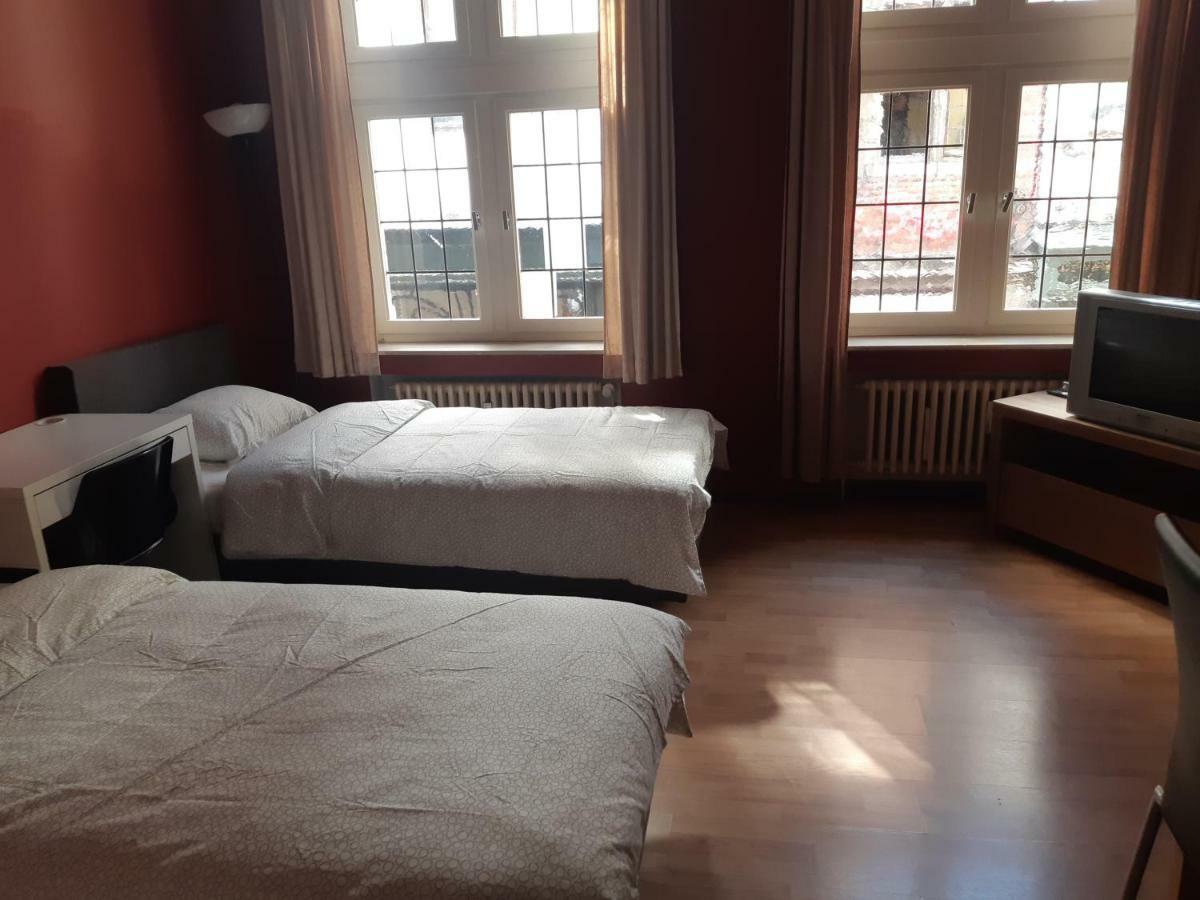 Rentbynight Aparthotel Брюксел Екстериор снимка