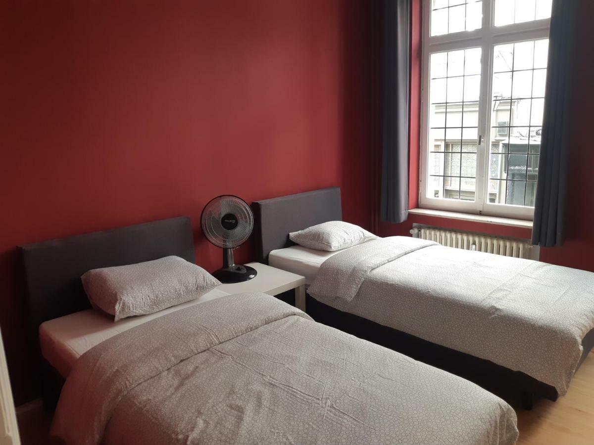 Rentbynight Aparthotel Брюксел Екстериор снимка
