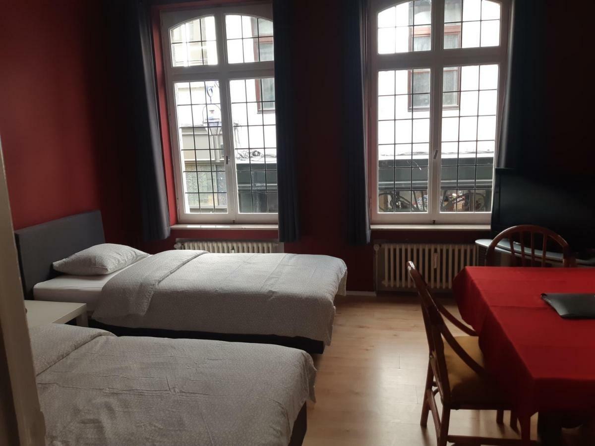 Rentbynight Aparthotel Брюксел Екстериор снимка