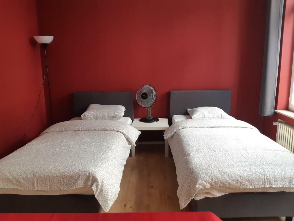 Rentbynight Aparthotel Брюксел Екстериор снимка